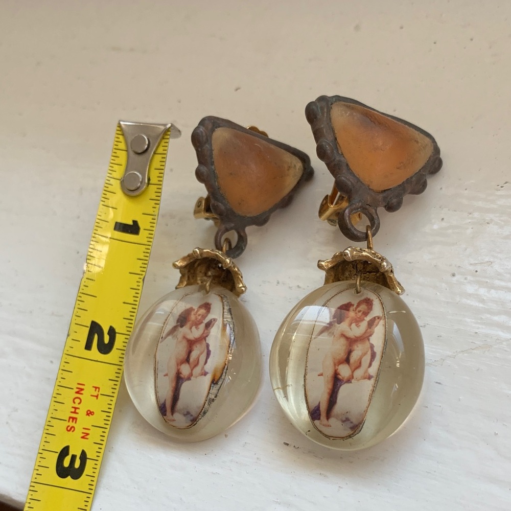 Vintage Lucite 80’s Angel Earrings long big chunky artisan clip on lightweight - Picture 8 of 11